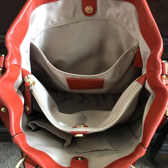 Coach Handbag - Fall Perfect! - Picture 4 of 8